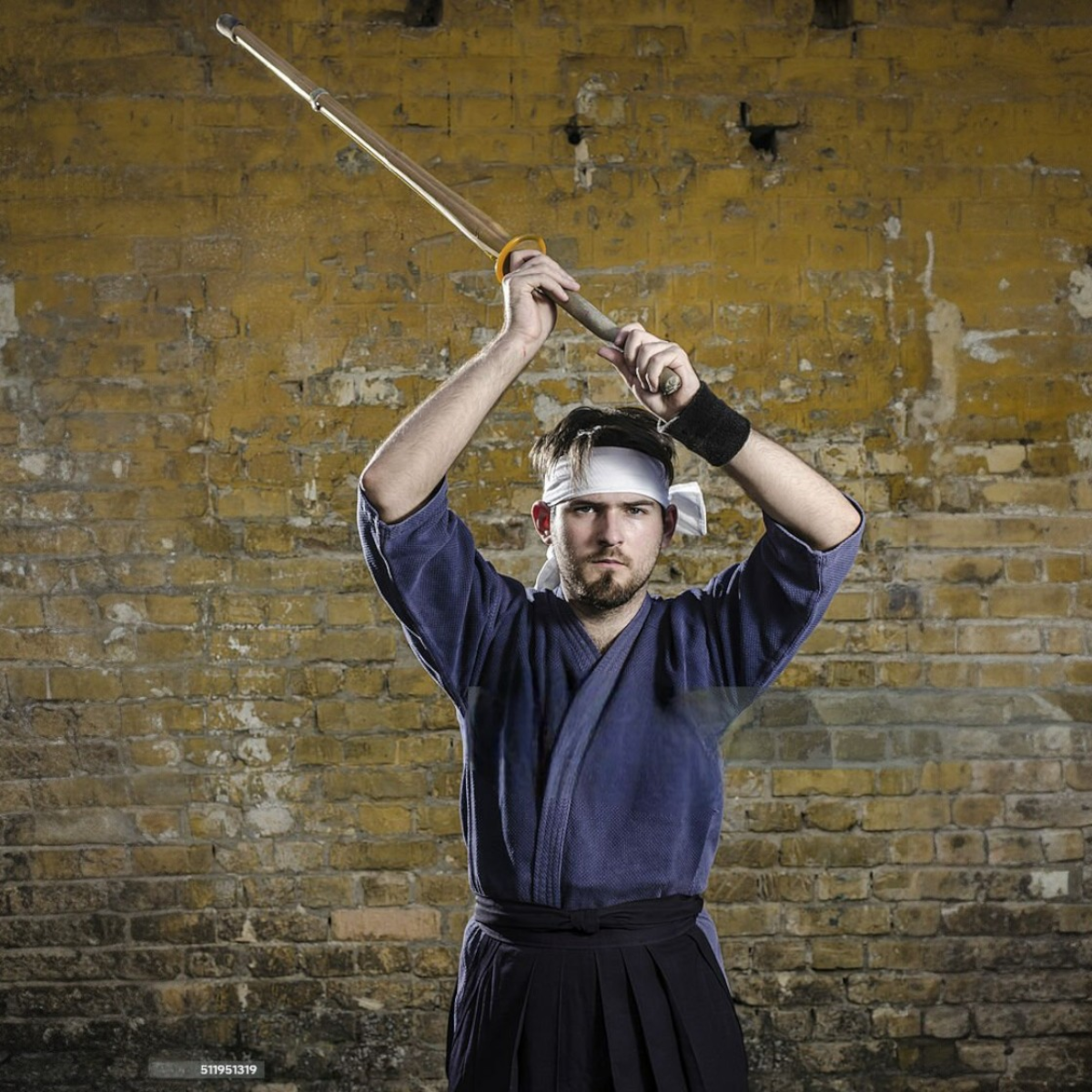 Coragem e Disciplina em Ação — 勇猛精進 (Yūmō Shōjin) por Mai